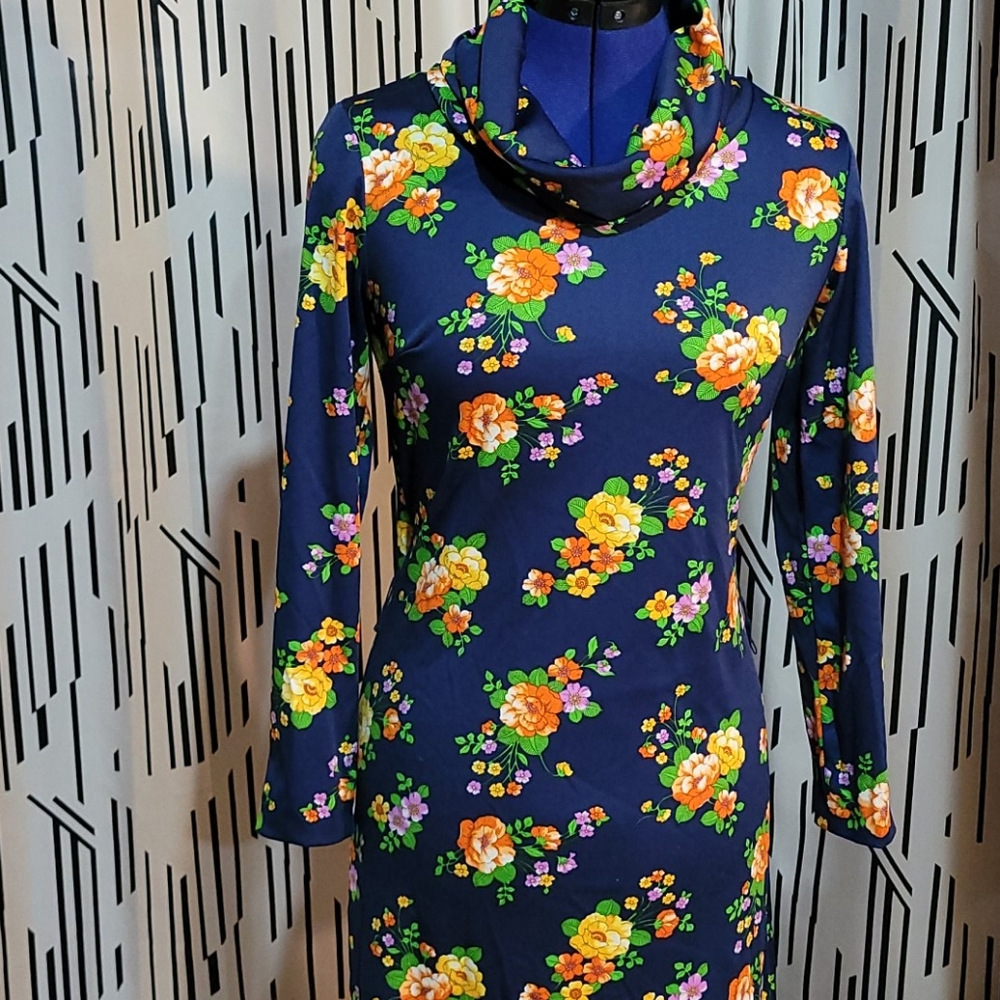 Vintage floral dress navy and multicolor - M